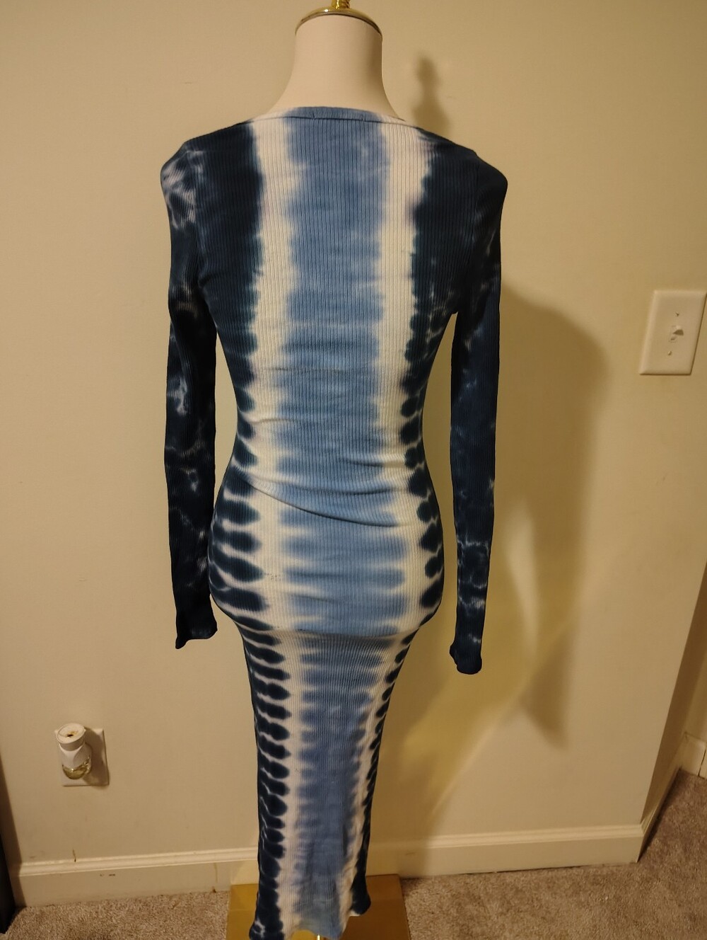 Fashion Nova Blue Tie-Dye Long Sleeve Bodycon Dress - Picture 9 of 10